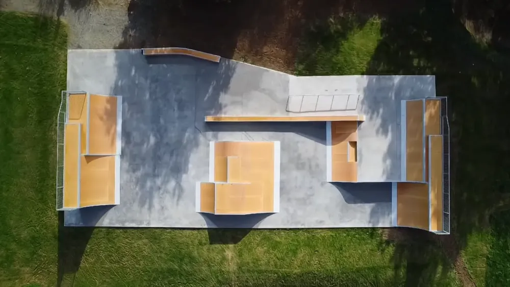 Construction d’un skatepark sur mesure à Acigné